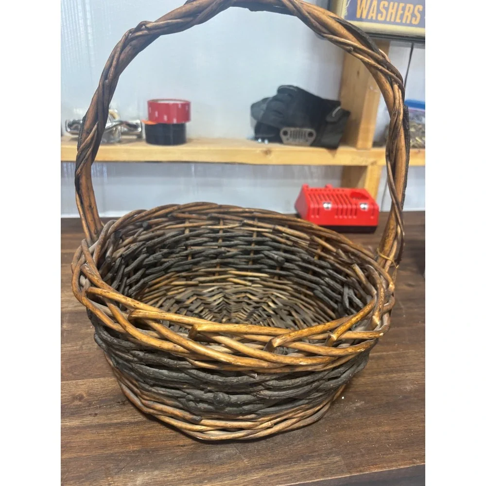 Rustic Two Tone Wicker Basket with Handle Round Woven Farmhouse Decor 11 inch